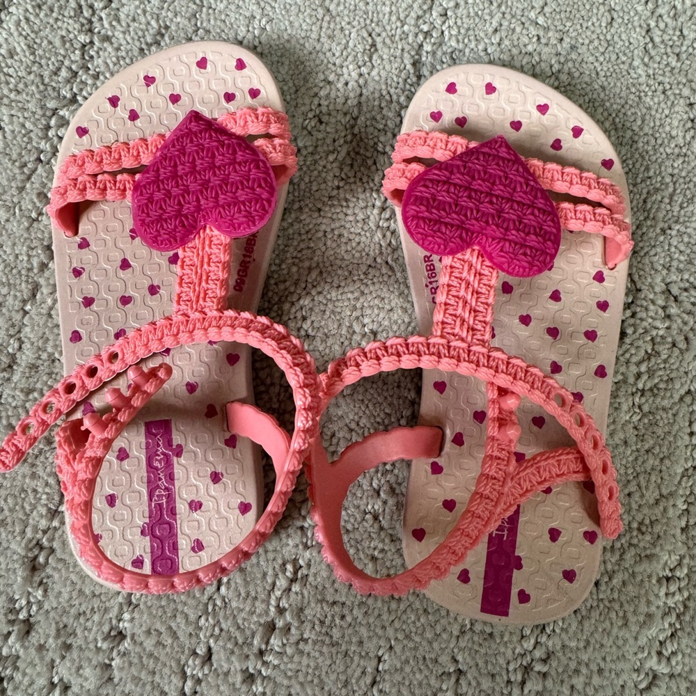 Ipanema pink toddler girl sandal